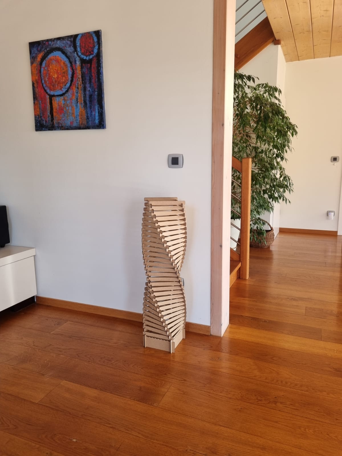 Prenosna / Talna Lesena svetilka - Floor Twister