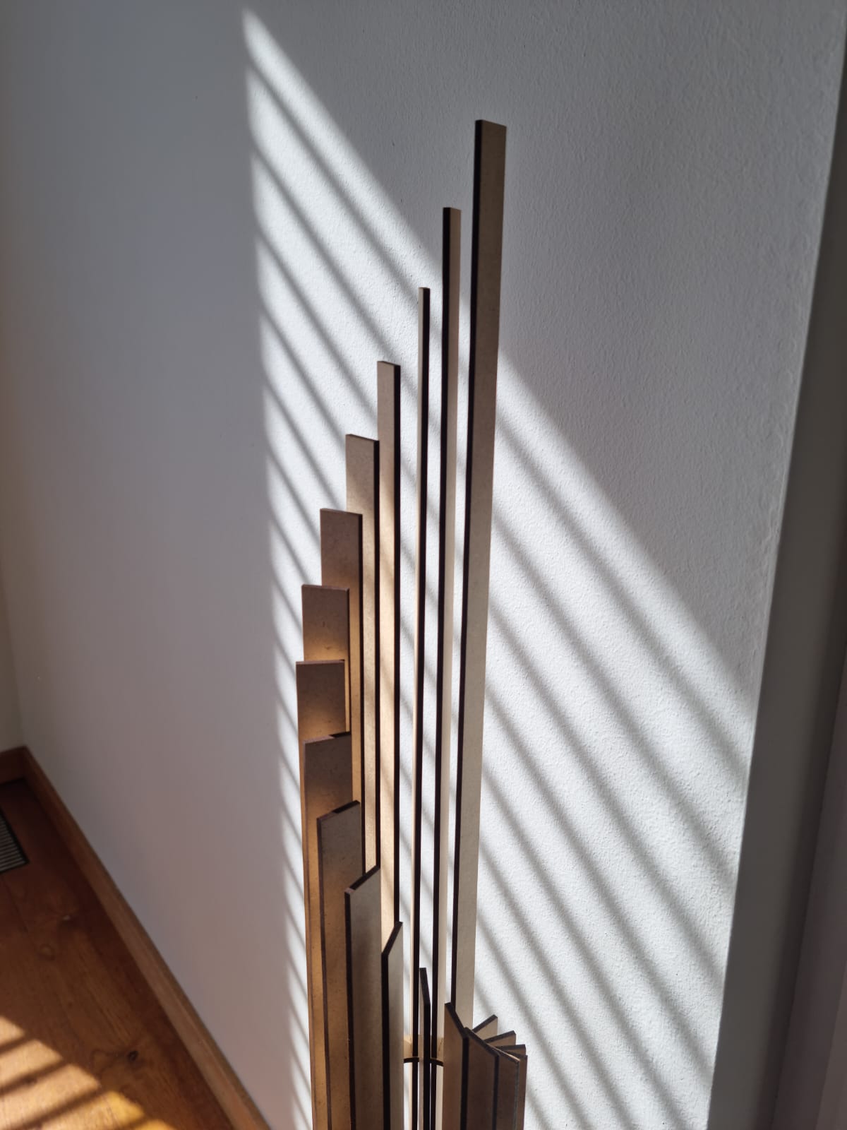 Prenosna / Talna Lesena svetilka - V3