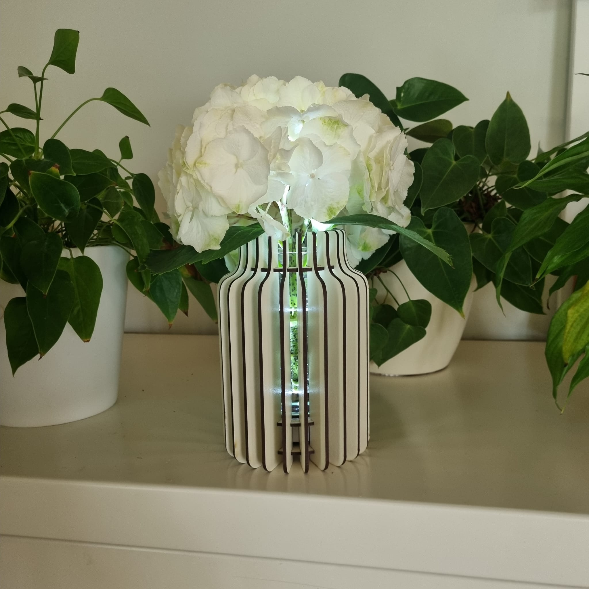 LED svetleča lesena vaza - Bottle