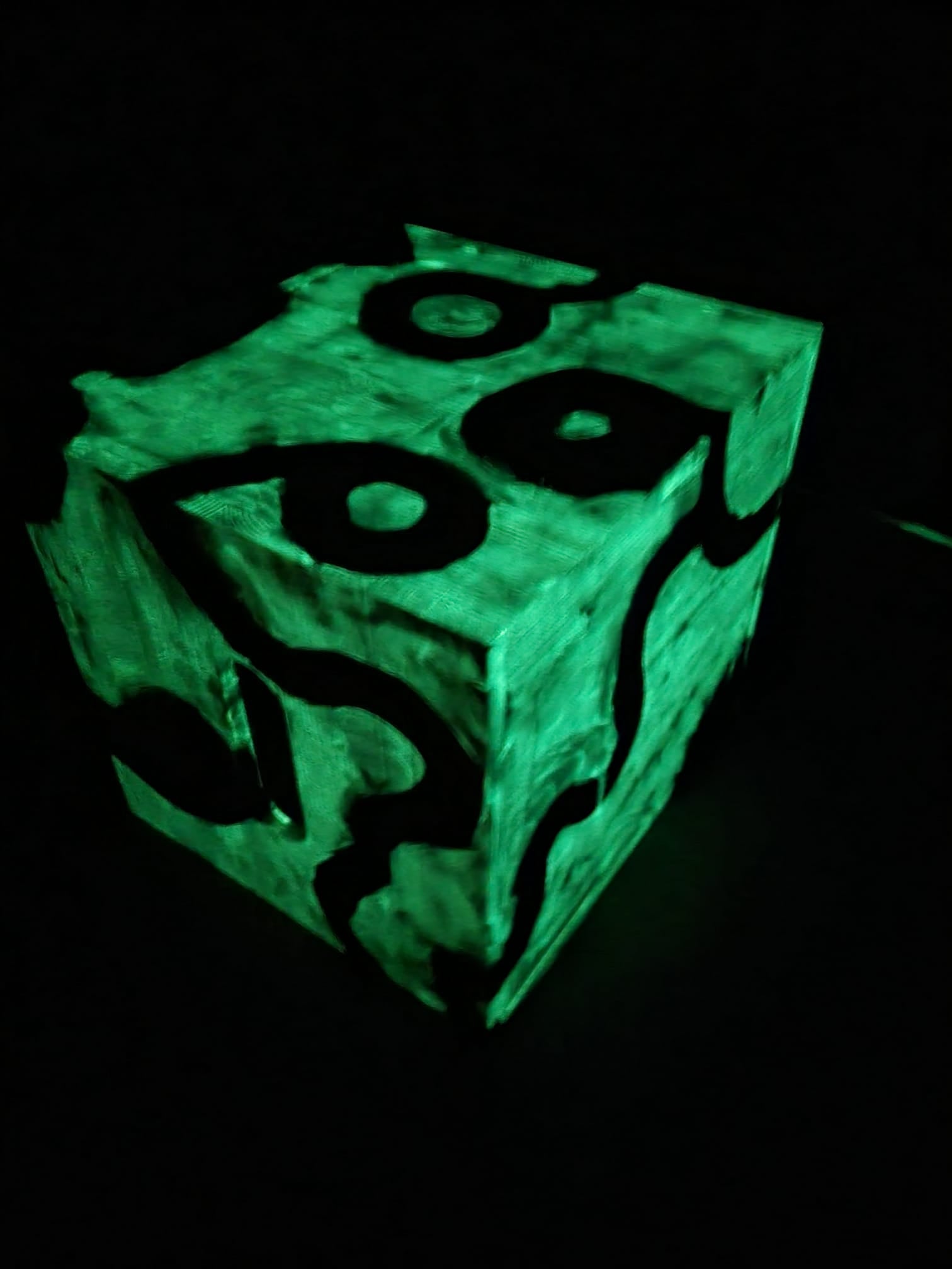 Hiška Glow Art