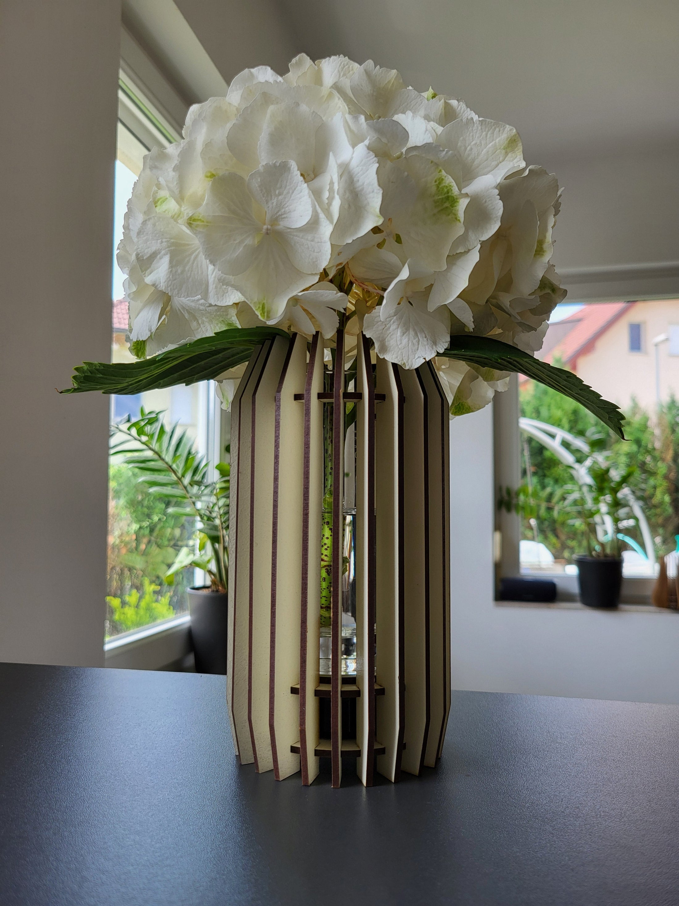 LED svetleča lesena vaza - Circular vase