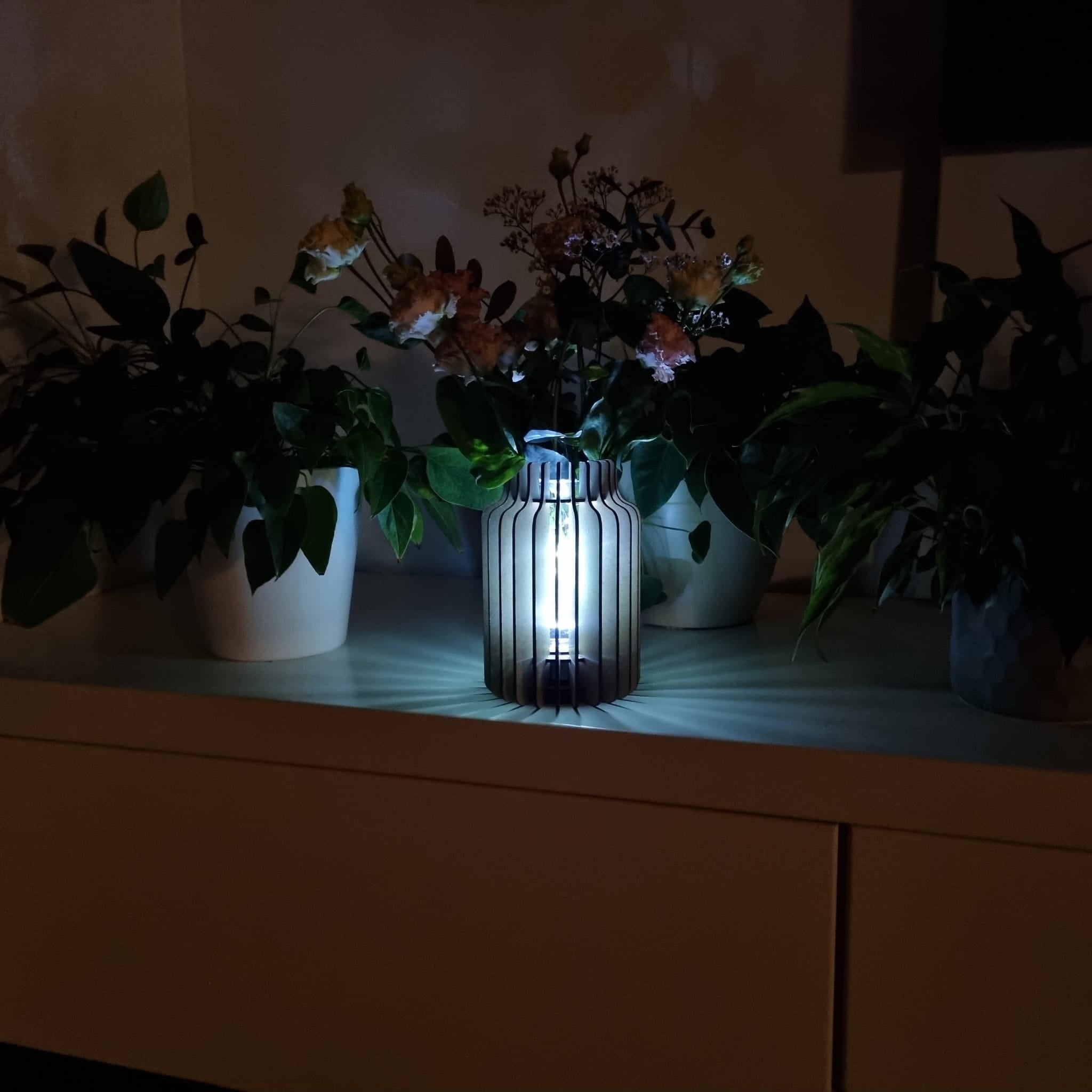 LED svetleča lesena vaza - Bottle