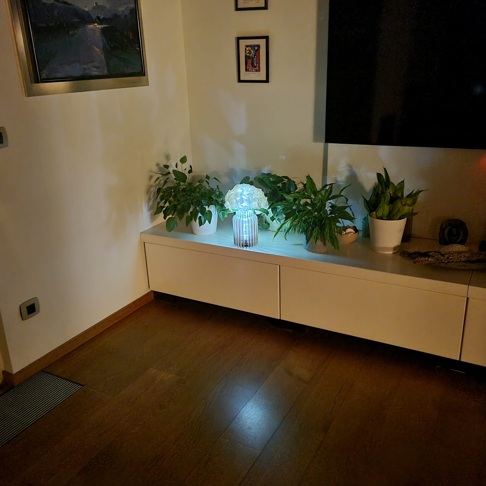 LED svetleča lesena vaza - Bottle