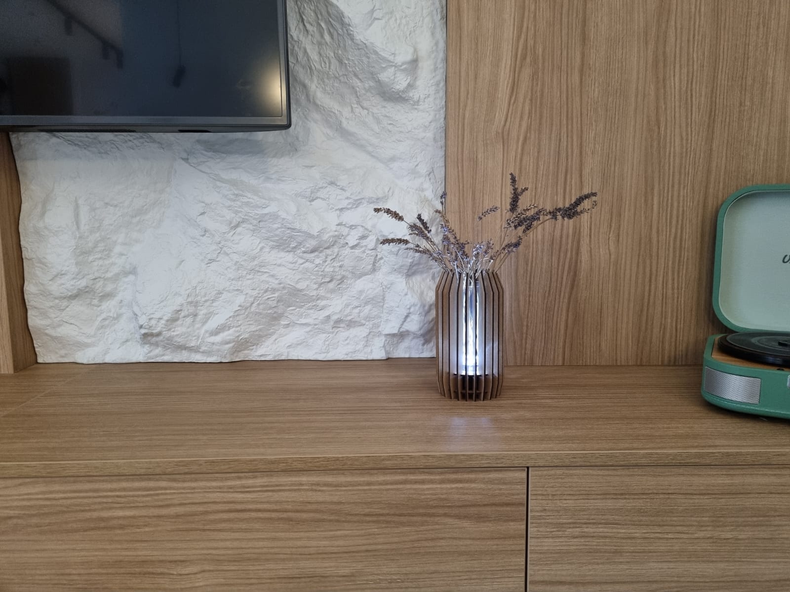 LED svetleča lesena vaza - Circular vase