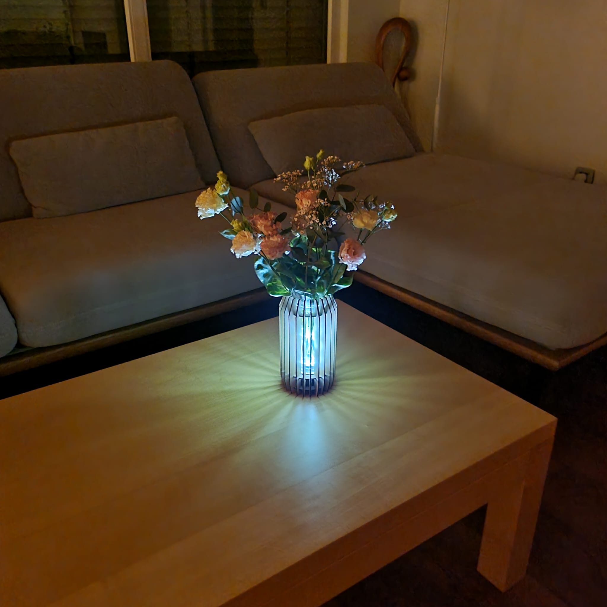 LED svetleča lesena vaza - Circular vase