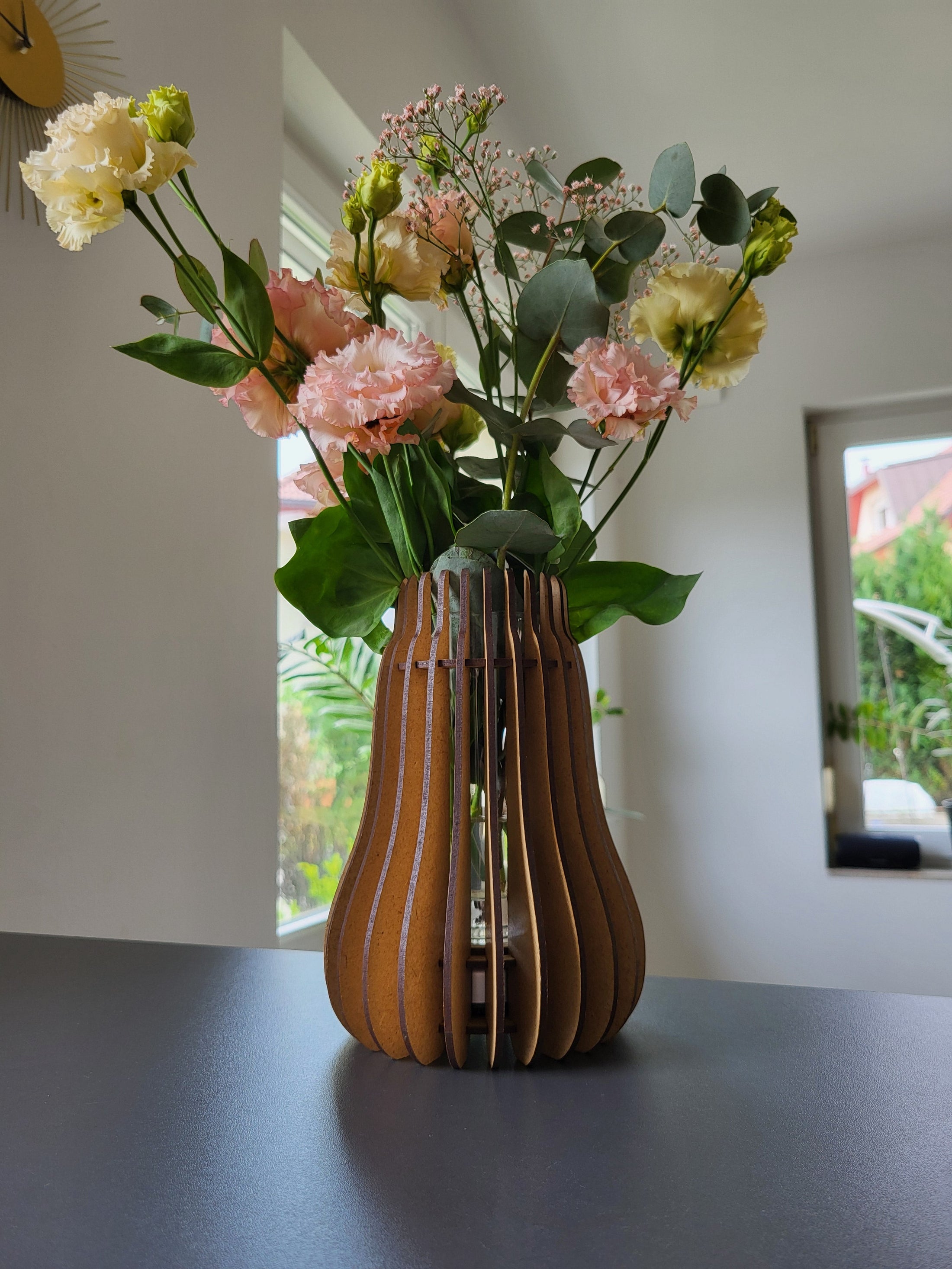 LED svetleča lesena vaza - Drop vase